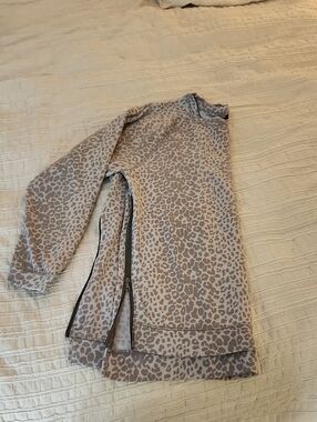Stella & Dot Neutral Leopard Print Tunic - Gray Taupe